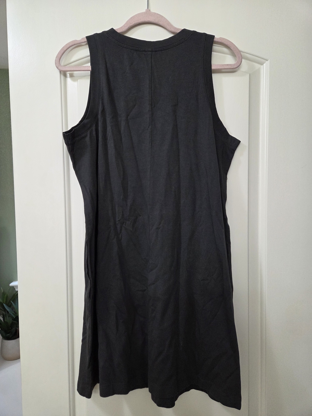 Old Navy Black Sleeveless Mini Tank Dress - Picture 2 of 3